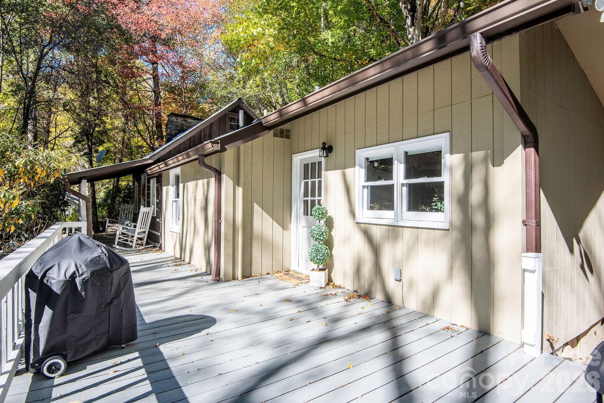 284 Grady Winkler Road Boone, NC 28607 - Photo 10 of 45