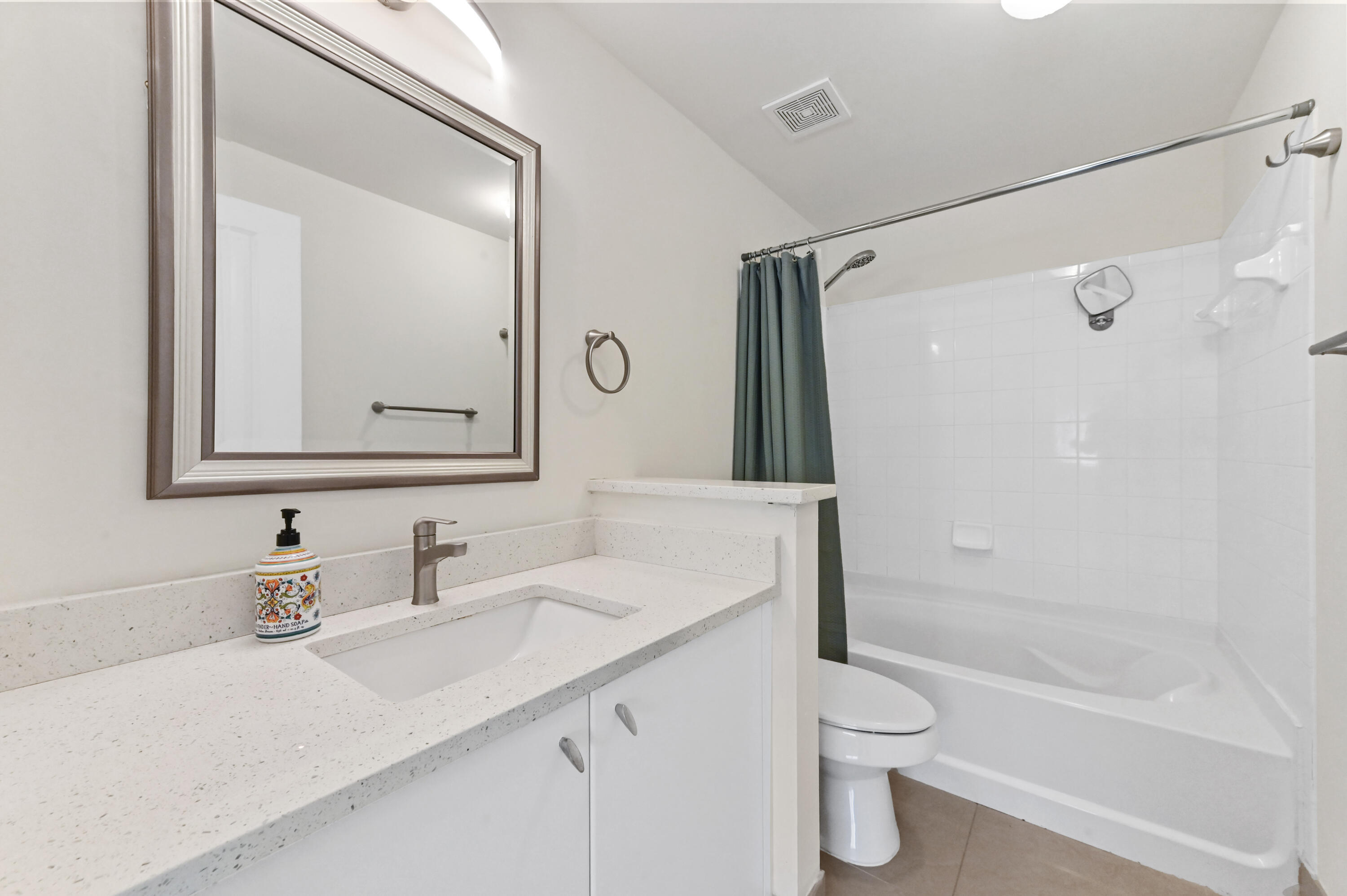 6020 West Sample Road, Unit 204 Coral Springs, FL 33067 - Photo 22 of 25 25 Bathroom 01