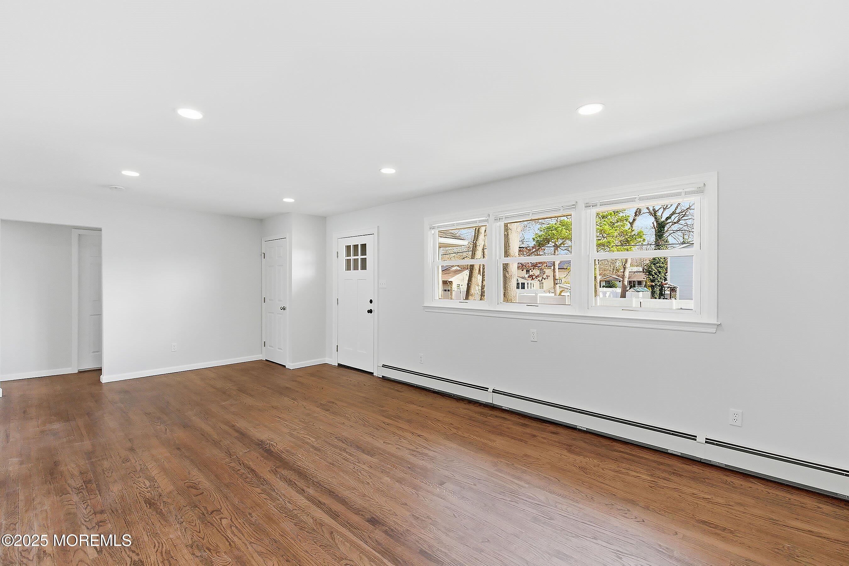 501 Adolphus Street Forked River, NJ 08731 - Photo 8 of 25 08-Living 1B