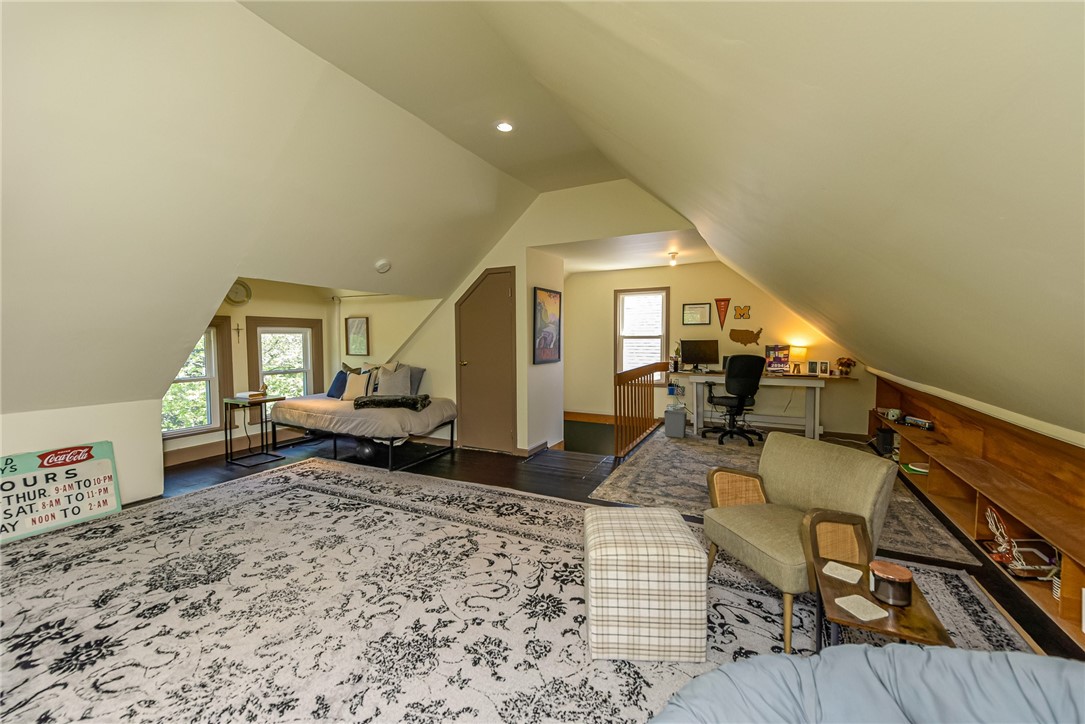 107 Parkside Avenue Rochester, NY 14609 - Photo 28 of 37