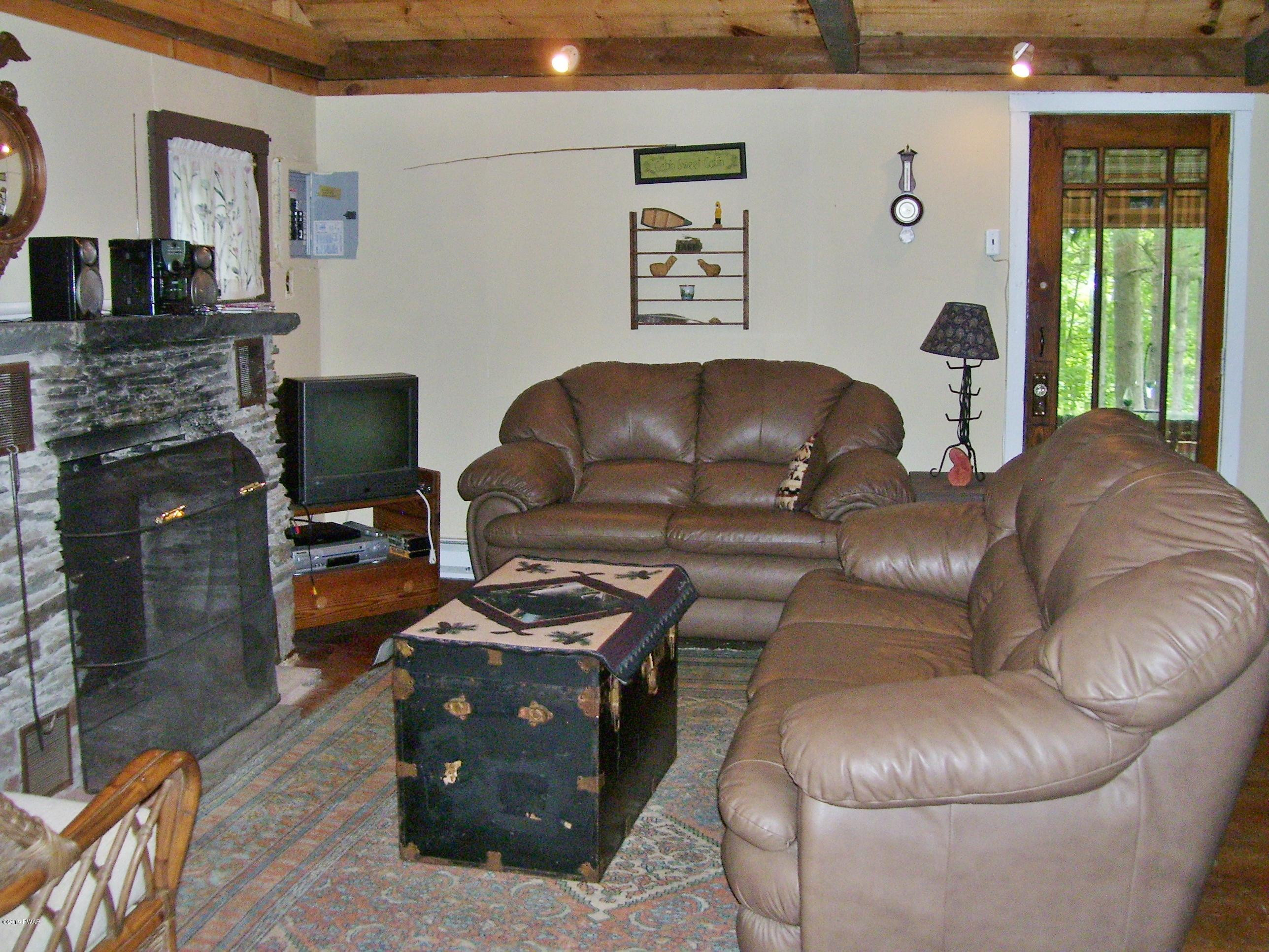 119 Pecks Pond Road Dingmans Ferry, PA 18328 - Photo 5 of 22