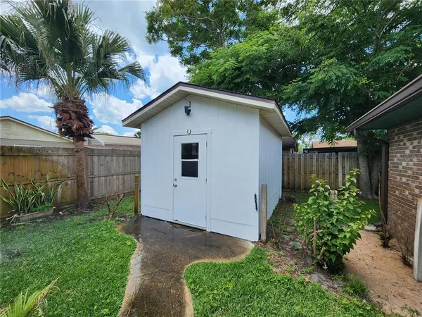 $2,300 | 5820 Alstrum Drive, Port Orange, FL 32127