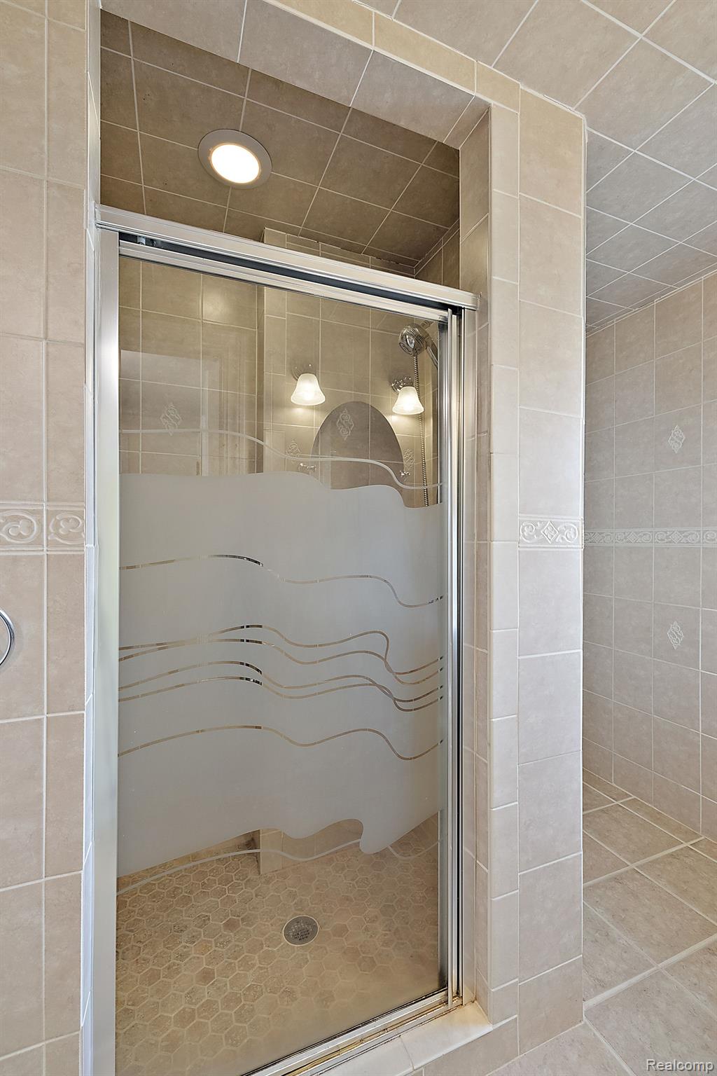 31245 Kelly Road Fraser, MI 48026 - Photo 26 of 36 Gallery Image 26