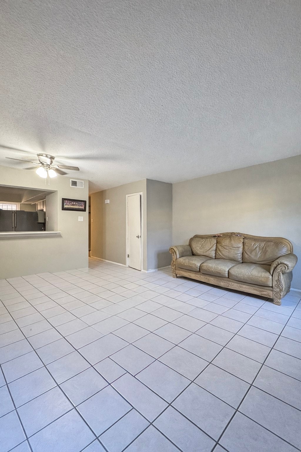 7910 Grove Ridge Drive Houston, TX 77061 - Photo 4 of 17