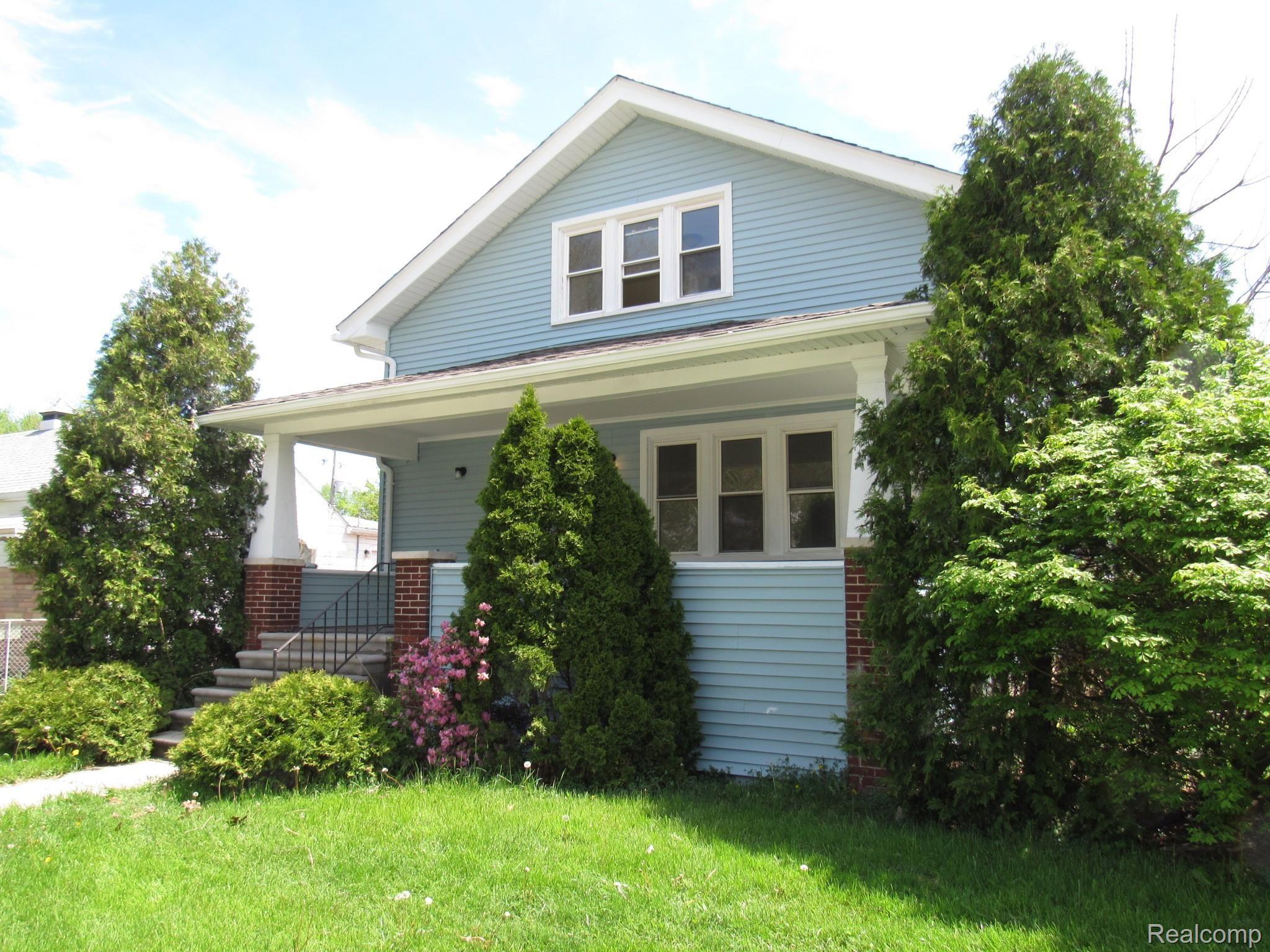 23012 Rausch Avenue Eastpointe, MI 48021 - Photo 4 of 52 23012 ROUSCH EASTPOINTE (234).JPG