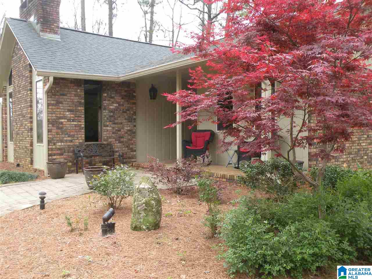 274 Pineview Road Sylacauga, AL 35150 - Photo 2 of 28