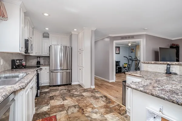 $440,000 | 141 Opal Lane, Gardner, MA 01440