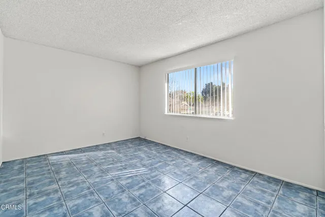 $375,000 | 701 Halyard Street, Port Hueneme, CA 93041