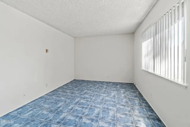 $375,000 | 701 Halyard Street, Port Hueneme, CA 93041