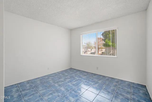 $375,000 | 701 Halyard Street, Port Hueneme, CA 93041