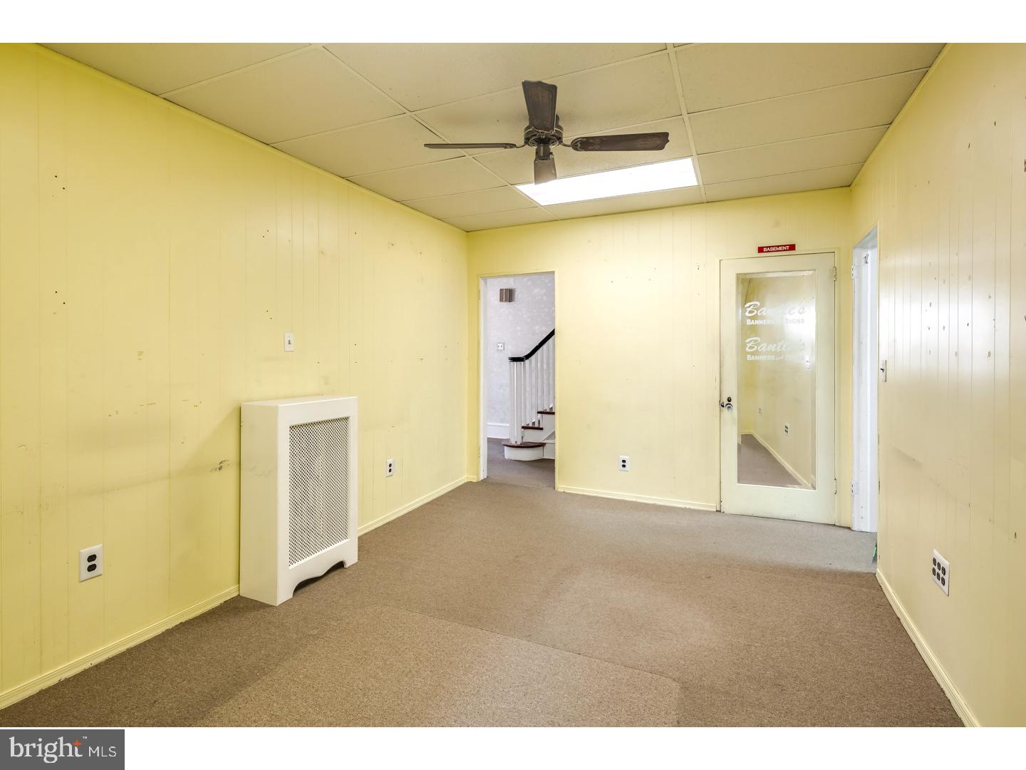 213 Clements Bridge Road Barrington, NJ 08007 - Photo 11 of 25