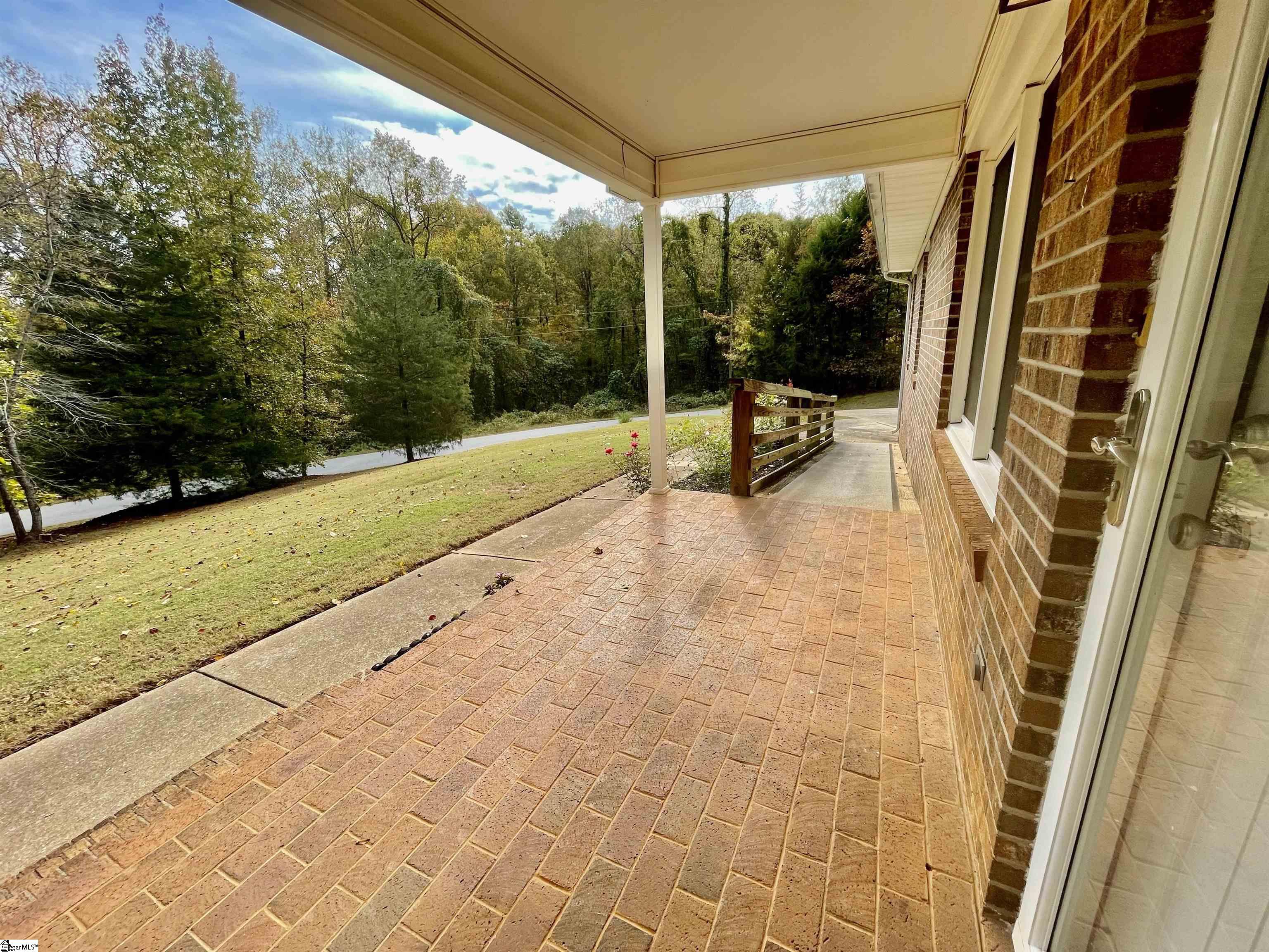 130 Blanton Estate Road Gaffney, SC 29341 - Photo 3 of 28