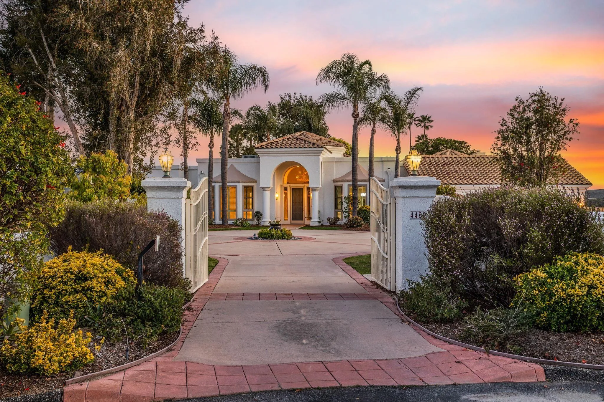 4489 Fallsbrae Road Fallbrook, CA 92028 - Photo 41 of 46 a house view with a outdoor space
