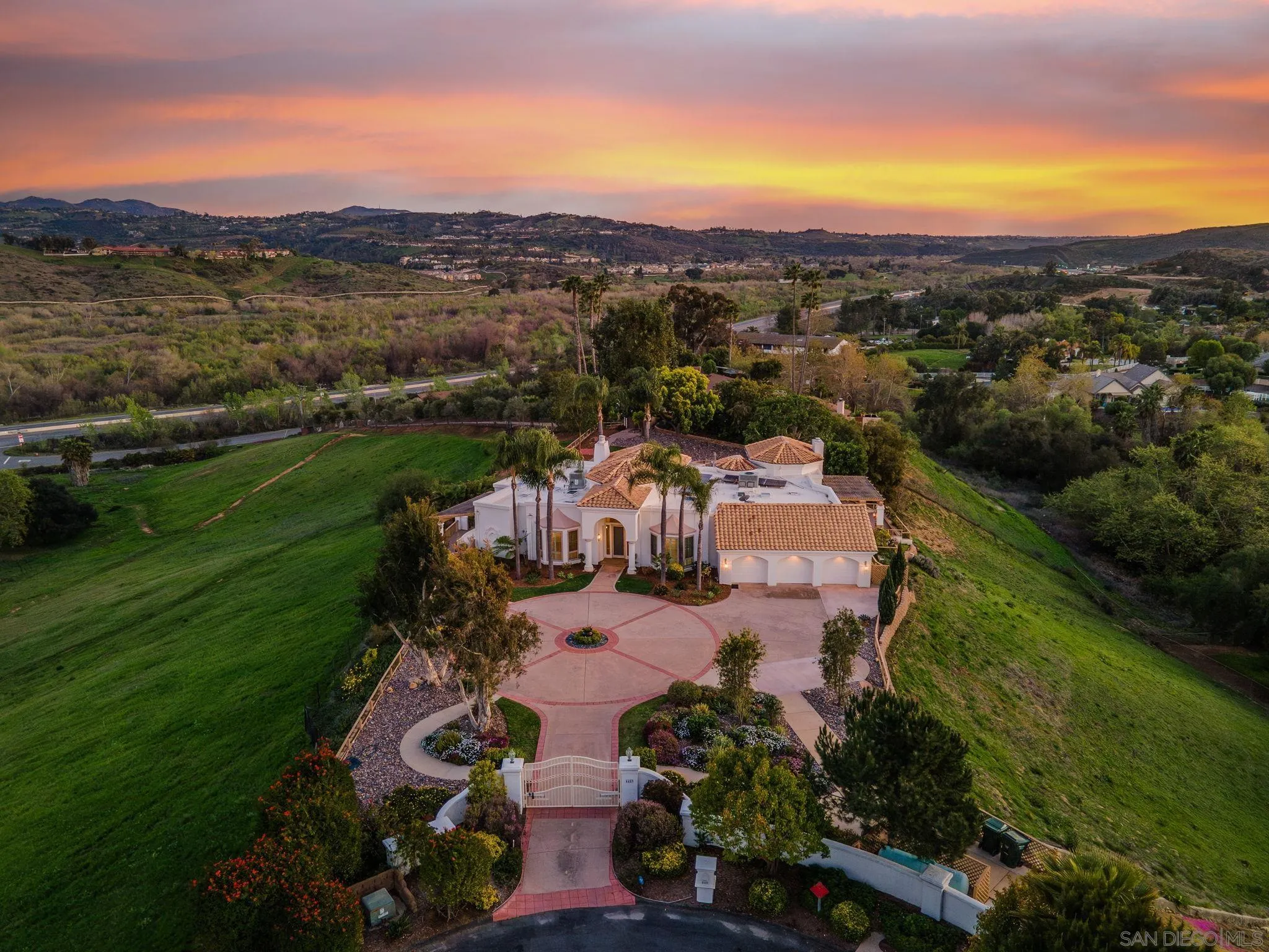 4489 Fallsbrae Road Fallbrook, CA 92028 - Photo 43 of 46 an aerial view of a house with a garden