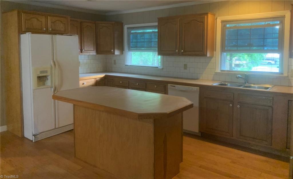 303 Owens Road Lexington, NC 27292 - Photo 5 of 19 Gallery Image 5