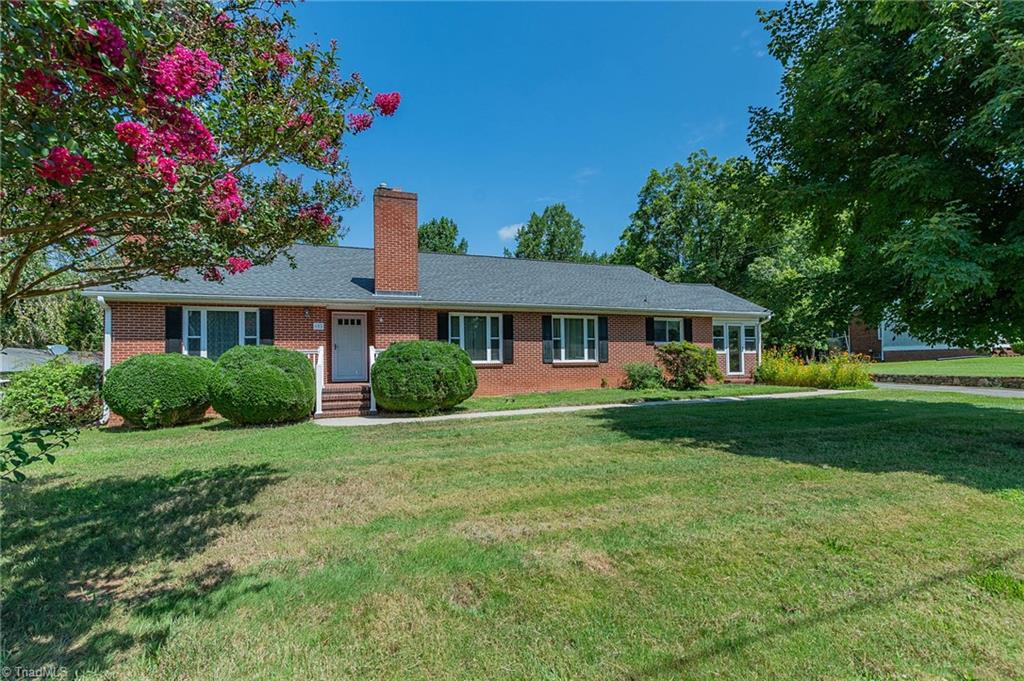 651 Motor Road Winston-Salem, NC 27105 - Photo 3 of 48 Gallery Image 3