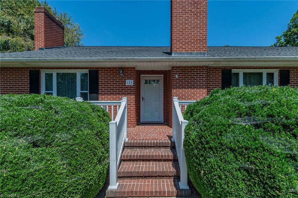 651 Motor Road Winston-Salem, NC 27105 - Photo 4 of 48 Gallery Image 4