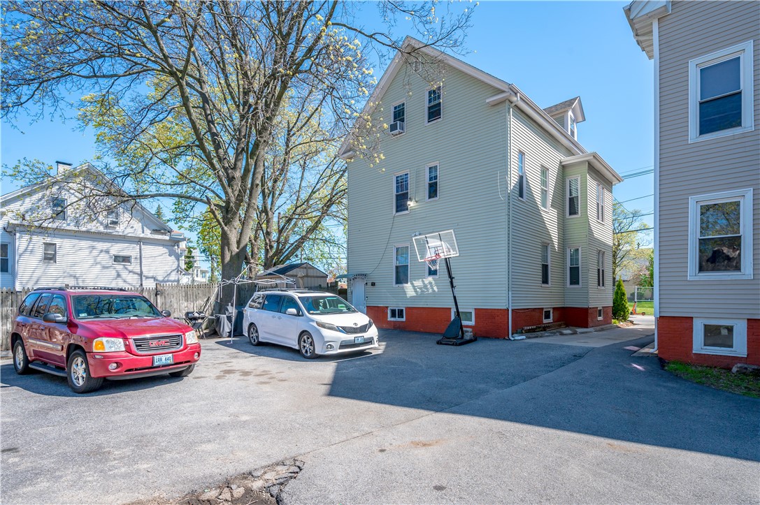 303 Bucklin Street Providence, RI 02907 - Photo 4 of 22