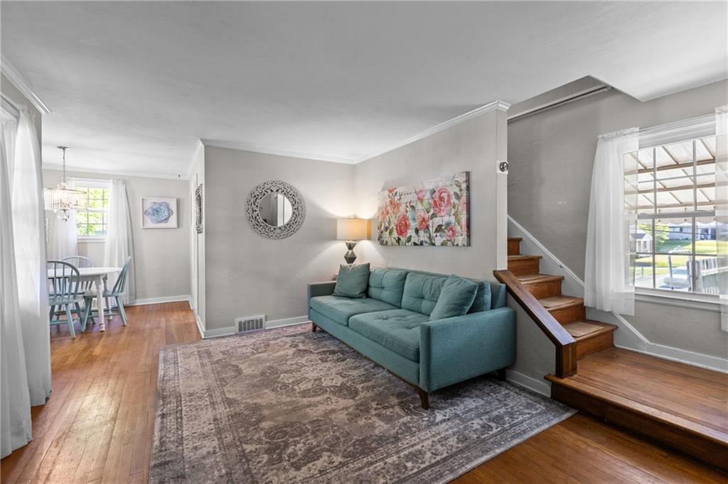 241 Soose Road Pittsburgh, PA 15209 - Photo 8 of 28 Gallery Image 8