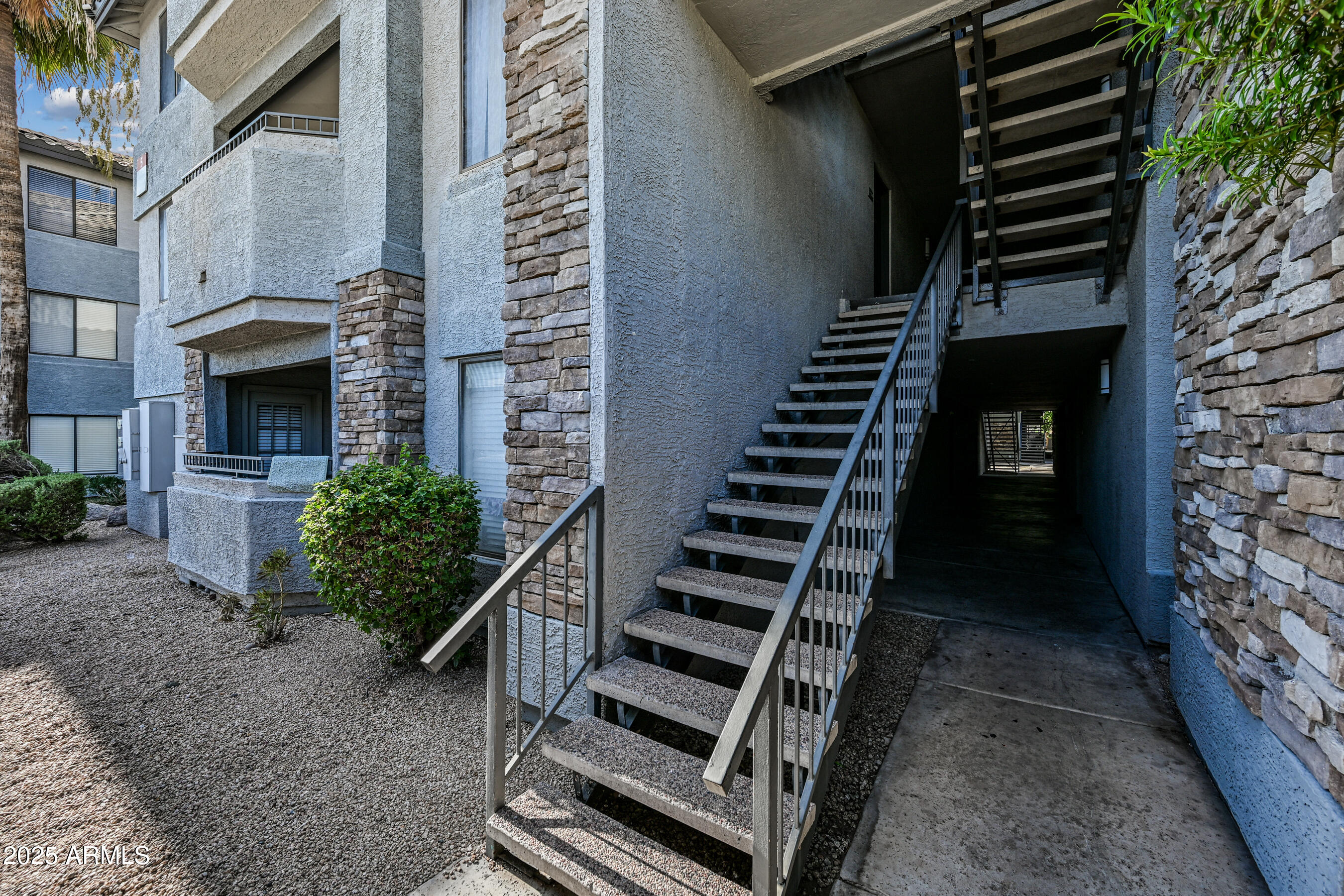 2025 East Campbell Avenue, Unit 248 Phoenix, AZ 85016 - Photo 2 of 17 2-2025ECA248-ocupix-