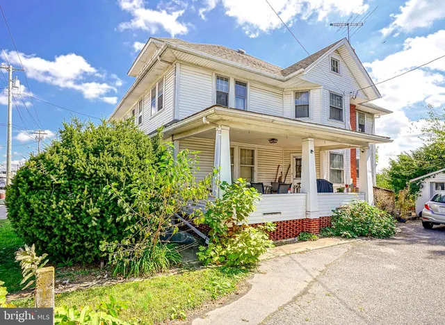 $169,000 | 76 Chestnut Street, Elmer, NJ 08318