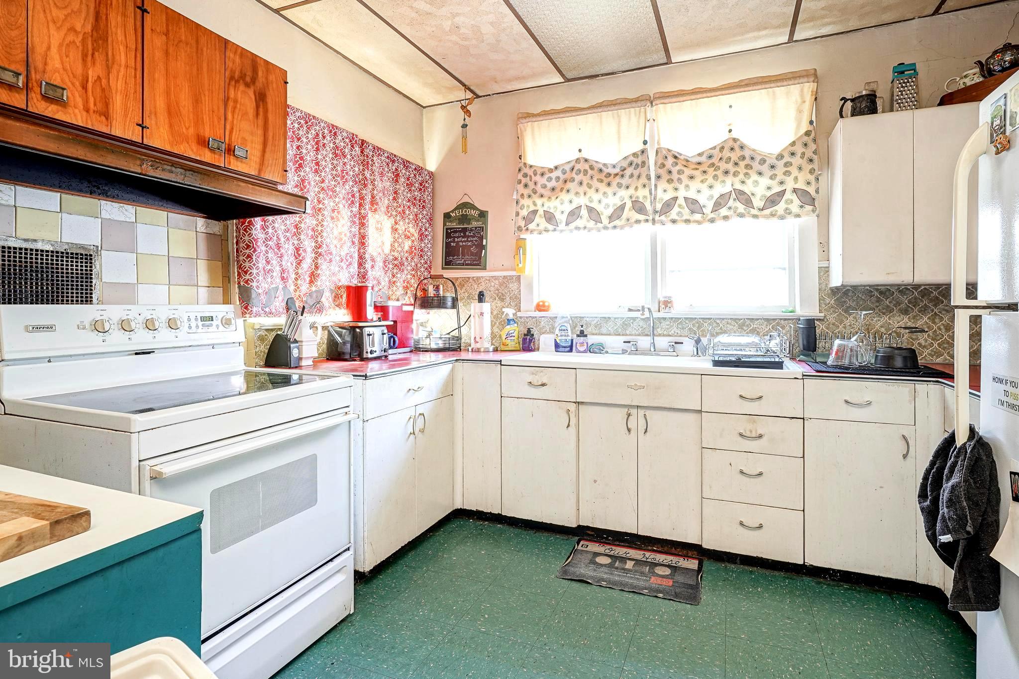 76 Chestnut Street Elmer, NJ 08318 - Photo 7 of 19