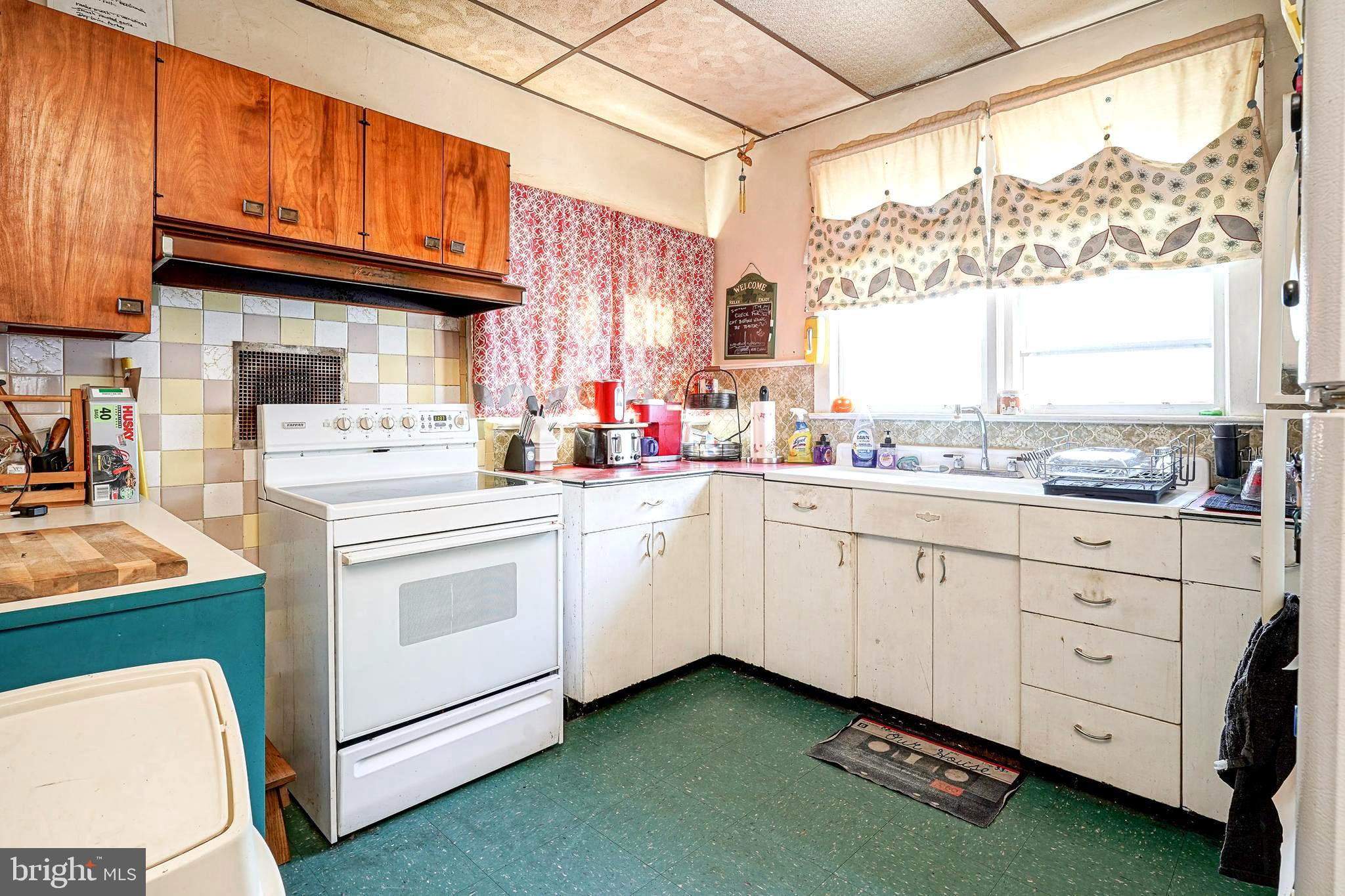 76 Chestnut Street Elmer, NJ 08318 - Photo 8 of 19