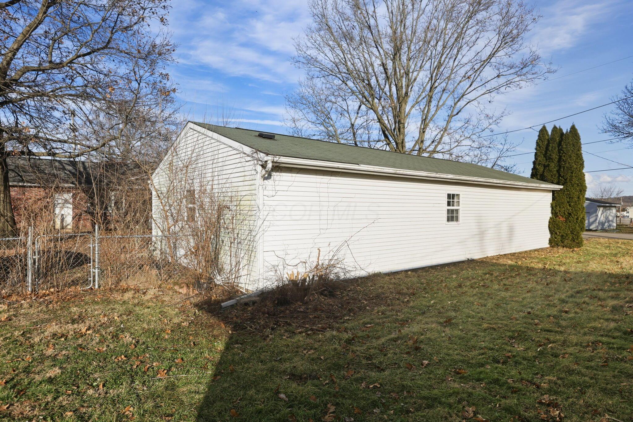 229 Heath Road Heath, OH 43056 - Photo 5 of 35 Approx 1,152 sf Detached heated garaged with air compressor