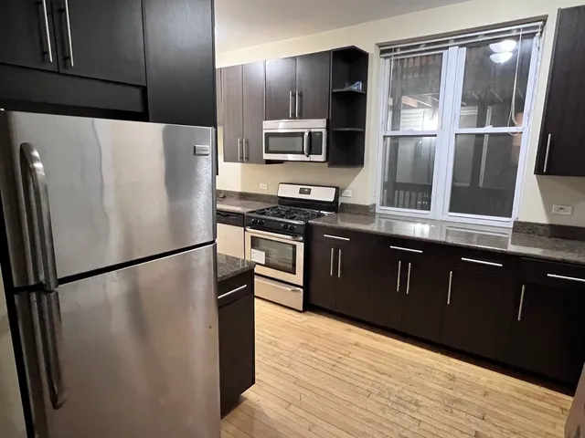 $1,750 | 3605 West Leland Avenue, Unit 1E, Chicago, IL 60625