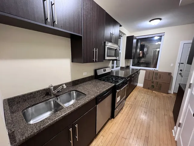 $1,750 | 3605 West Leland Avenue, Unit 1E, Chicago, IL 60625