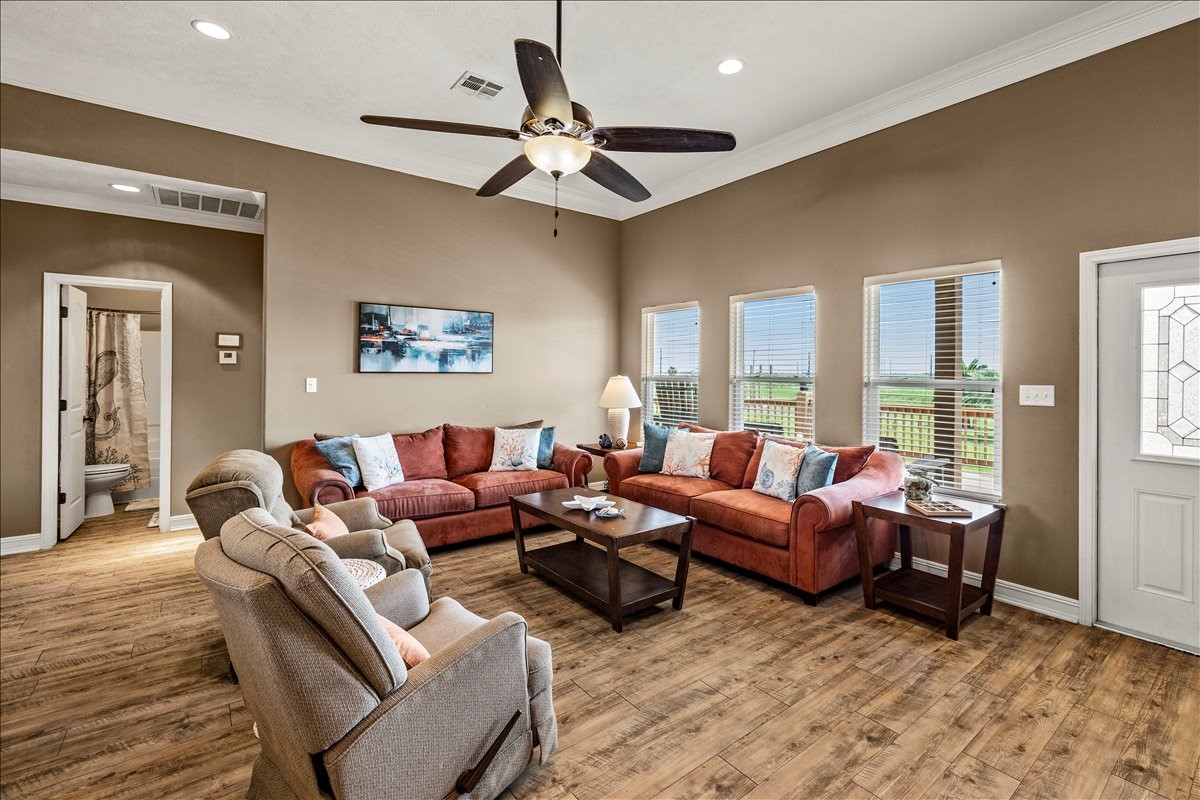 951 South Gateway Road Port Bolivar, TX 77650 - Photo 15 of 50