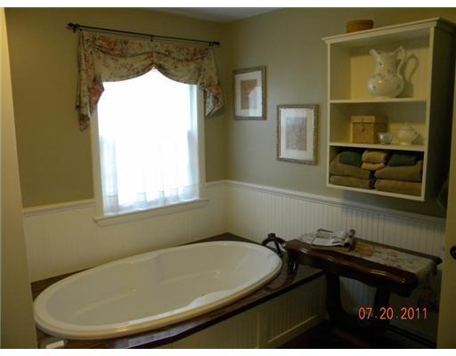 44 Brentwood Road Augusta, ME 04330 - Photo 16 of 23 Master Bath/Spa.