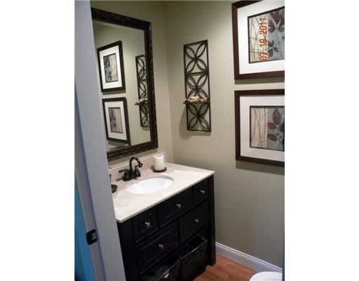 44 Brentwood Road Augusta, ME 04330 - Photo 17 of 23 Bathroom. 1/2 bath down