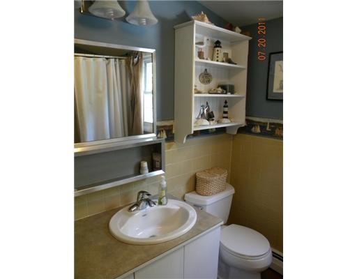 44 Brentwood Road Augusta, ME 04330 - Photo 18 of 23 Bathroom. full bath upstairs