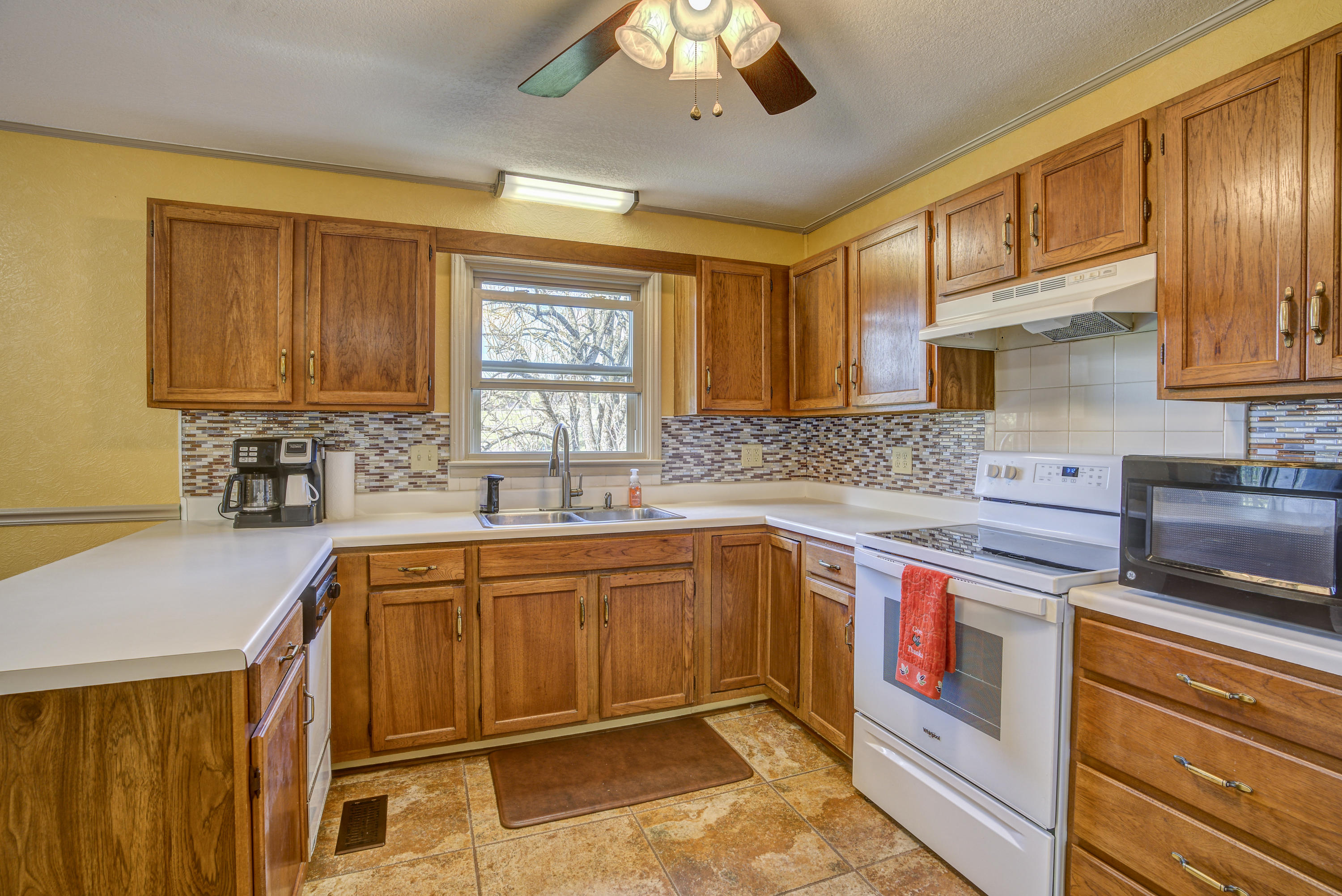 668 V I Ranch Road Bristol, TN 37620 - Photo 4 of 25 VIranchLAND- (2 of 36)