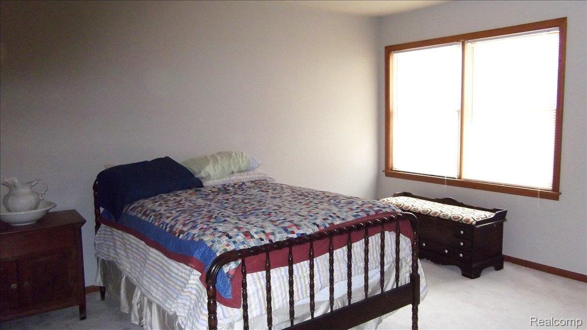 9074 Ravinewood Lane South Lyon, MI 48178 - Photo 14 of 19 Master 1