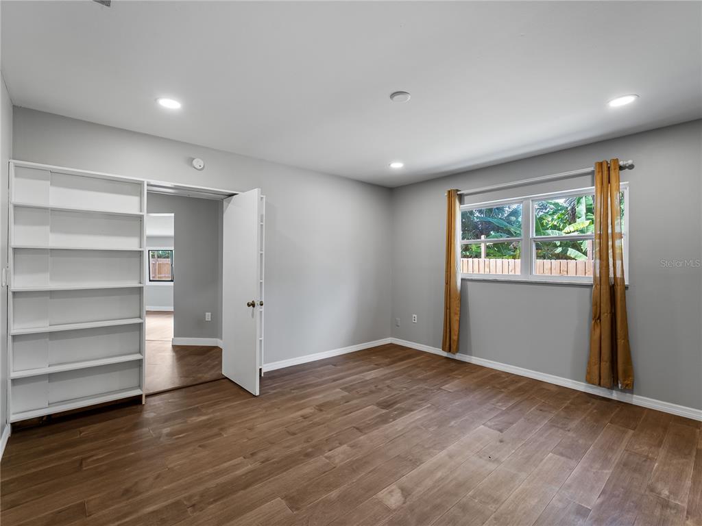 32 Bay Avenue Osprey, FL 34229 - Photo 19 of 48