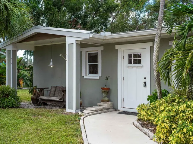 $479,000 | 32 Bay Avenue, Osprey, FL 34229