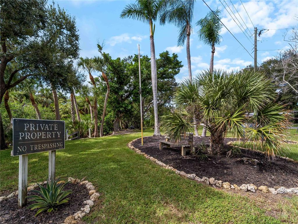 32 Bay Avenue Osprey, FL 34229 - Photo 31 of 48