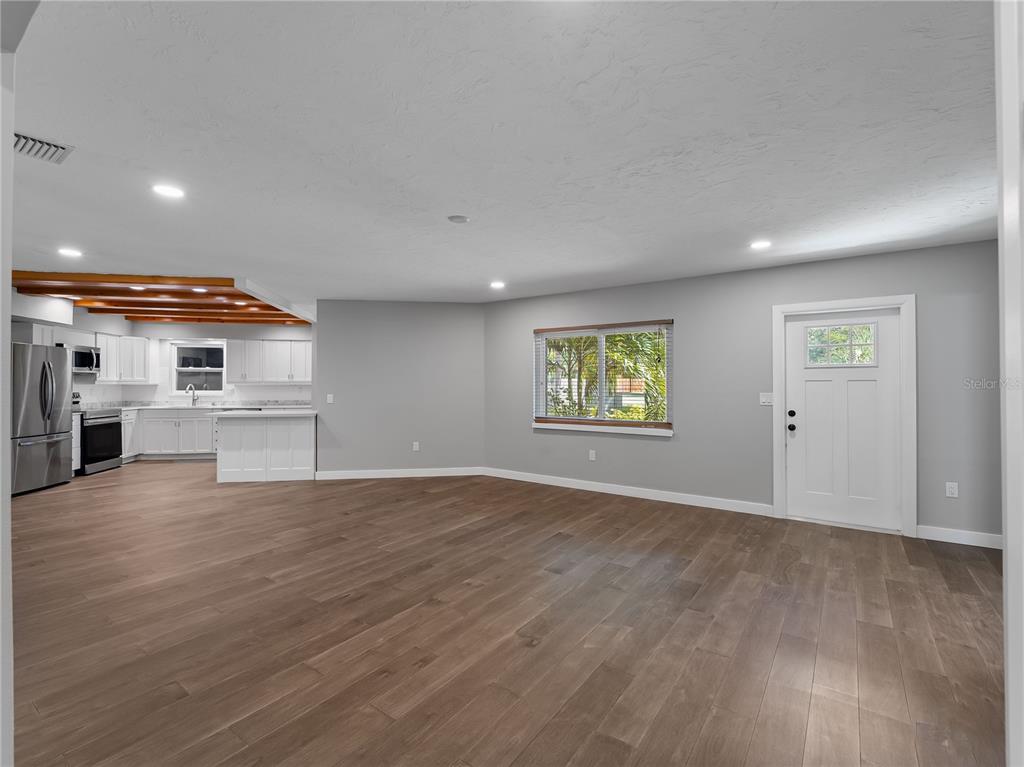 32 Bay Avenue Osprey, FL 34229 - Photo 4 of 48