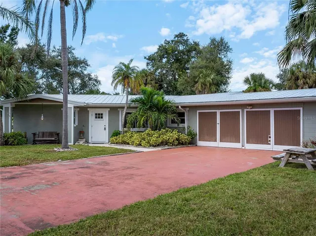 $479,000 | 32 Bay Avenue, Osprey, FL 34229