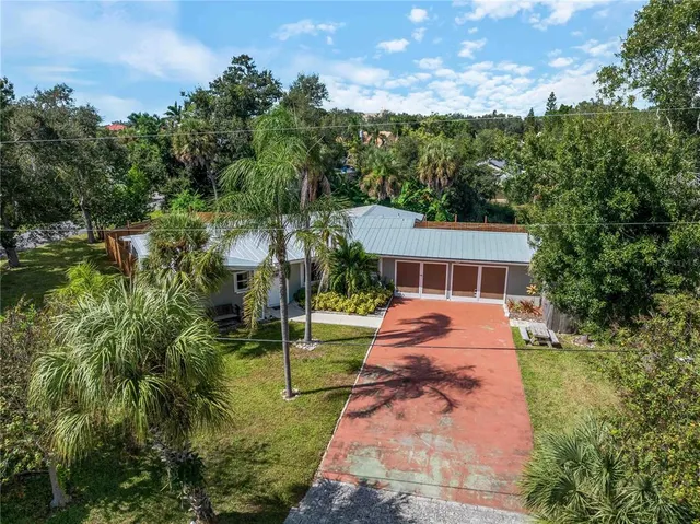 $479,000 | 32 Bay Avenue, Osprey, FL 34229
