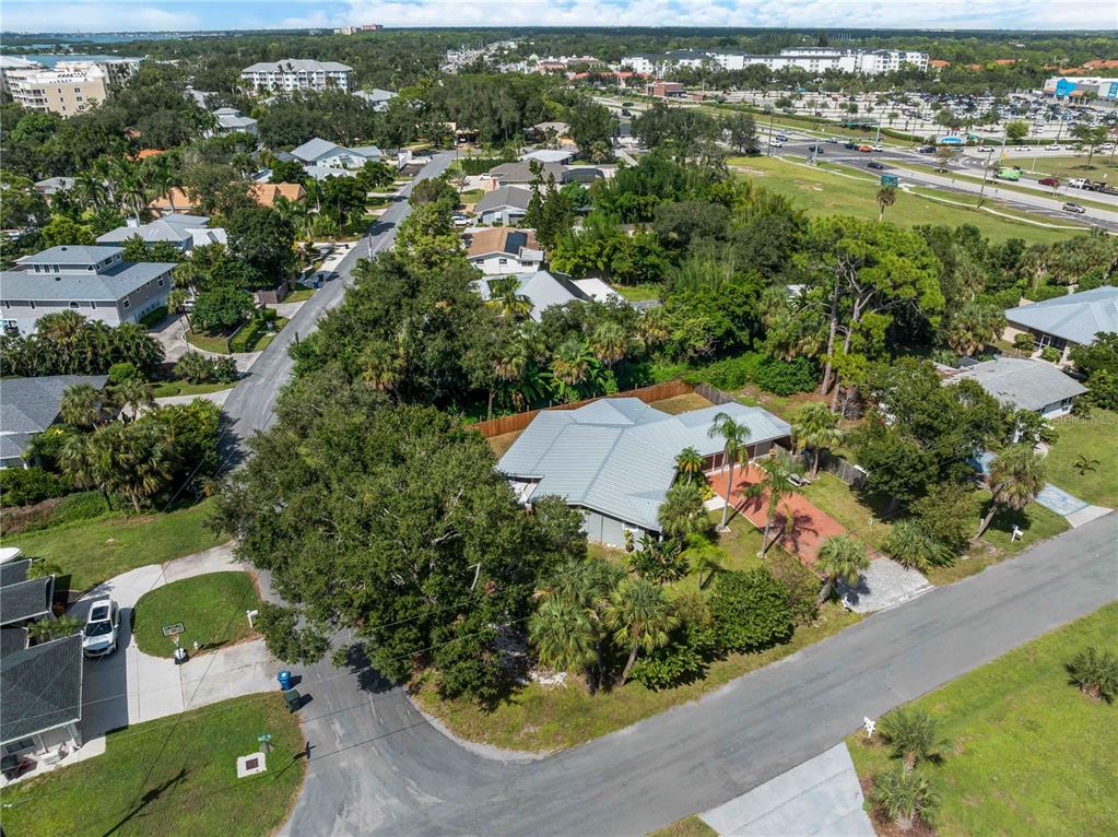32 Bay Avenue Osprey, FL 34229 - Photo 45 of 48