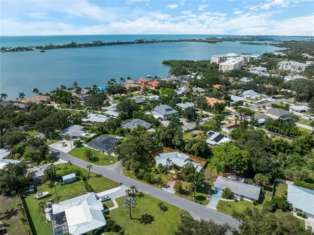 $479,000 | 32 Bay Avenue, Osprey, FL 34229