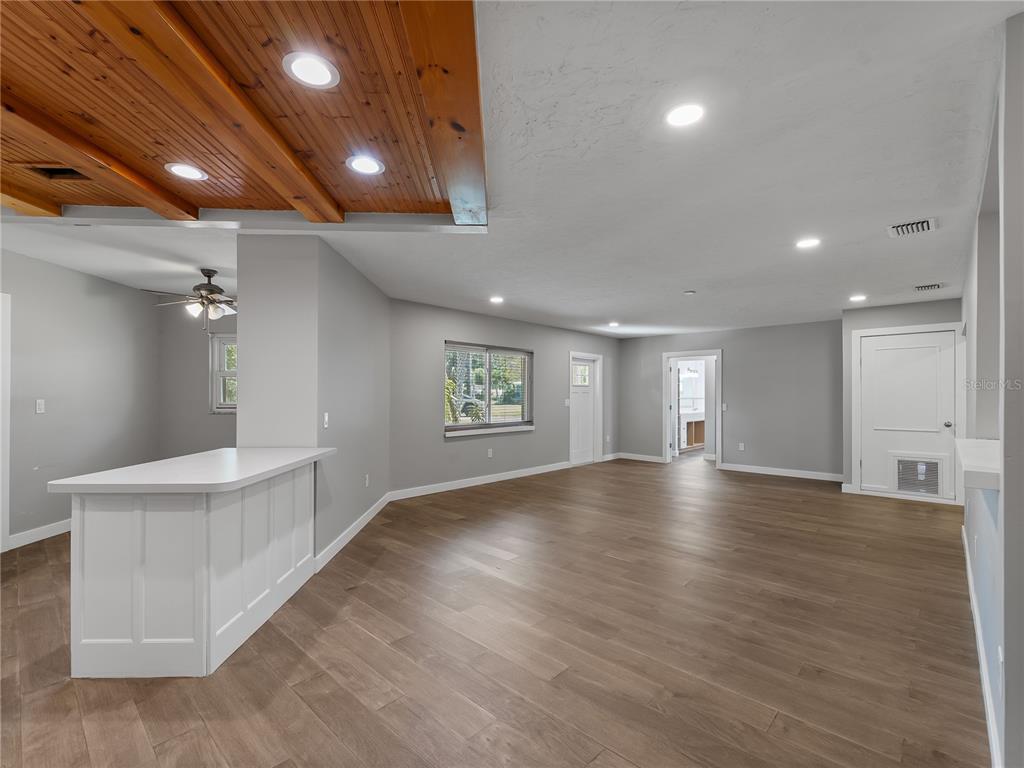 32 Bay Avenue Osprey, FL 34229 - Photo 5 of 48