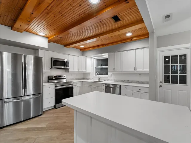 $479,000 | 32 Bay Avenue, Osprey, FL 34229