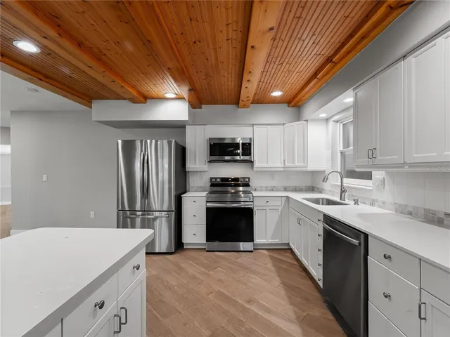 $479,000 | 32 Bay Avenue, Osprey, FL 34229