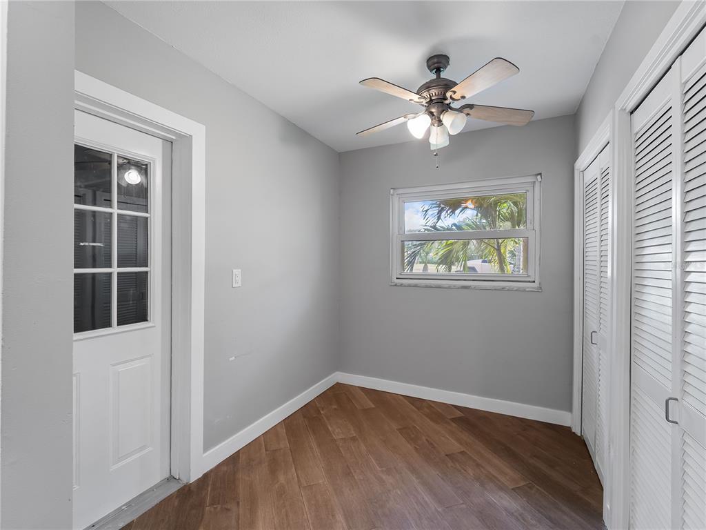 32 Bay Avenue Osprey, FL 34229 - Photo 10 of 48