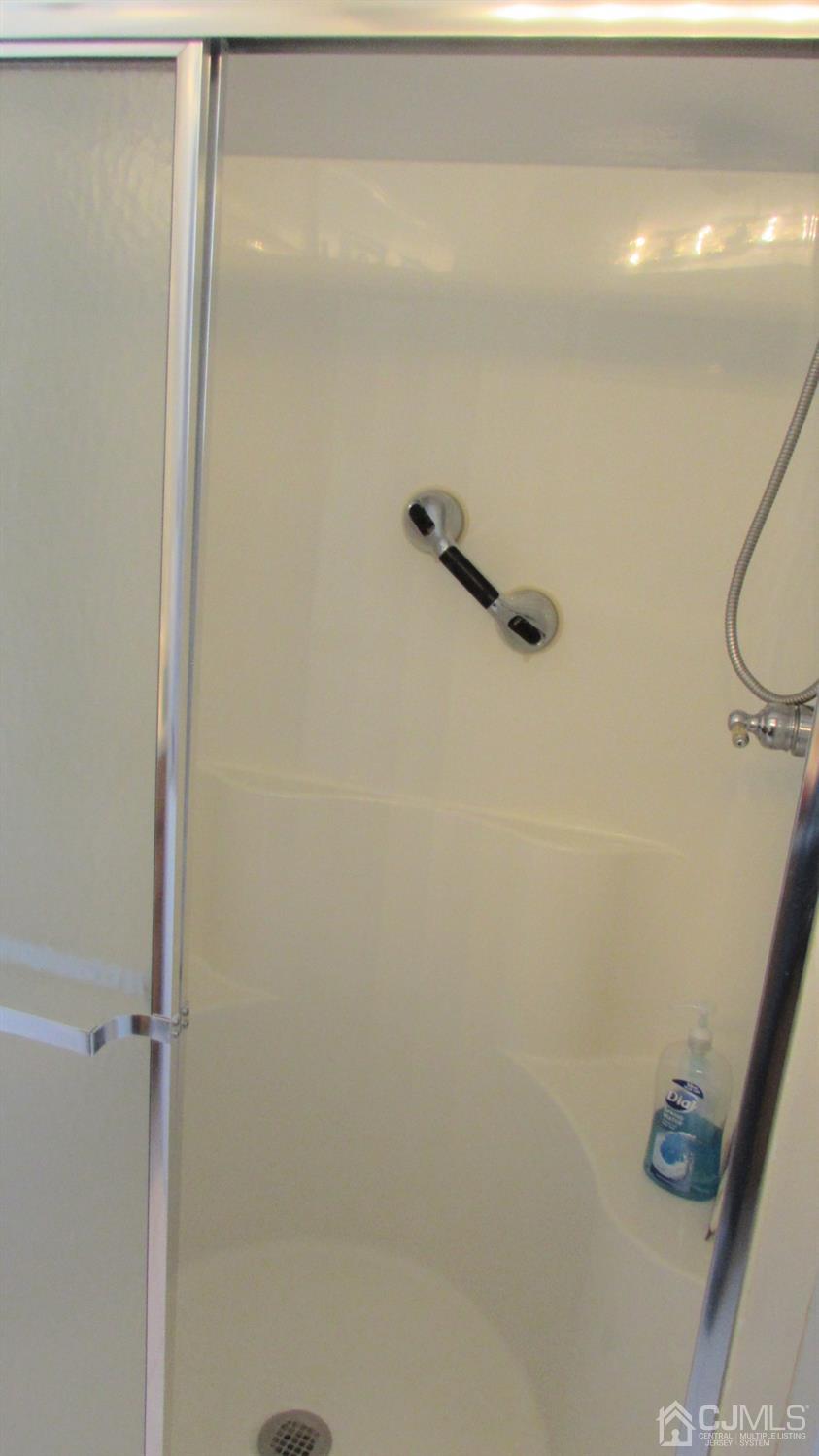 91 Wordsworth Road Brick, NJ 08724 - Photo 36 of 41 a bathroom with a shower