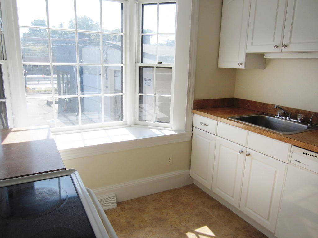 4 Wellesley Road Natick, MA 01760 - Photo 5 of 7